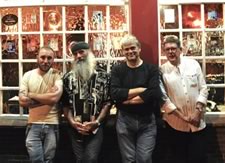 Simple Folk Radio: Thirty Pounds of Bone (The Boat Project)